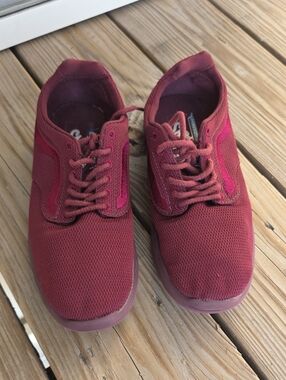 Vans Women's Burgundy Red Mesh Lace-Up Sneakers